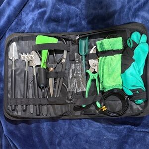 Garden Tool Kit with Green Accents